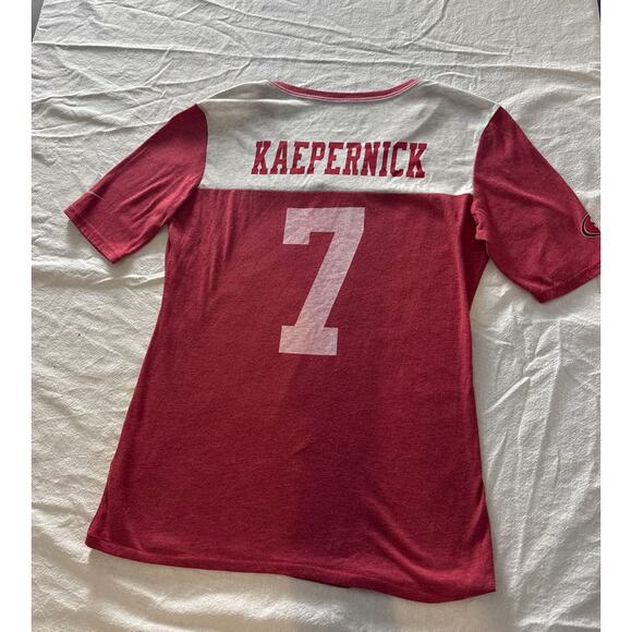 San Francisco 49ers Colin Kaepernick #7 Women’s V-Neck Graphic Tee Red NFL - Picture 1 of 3